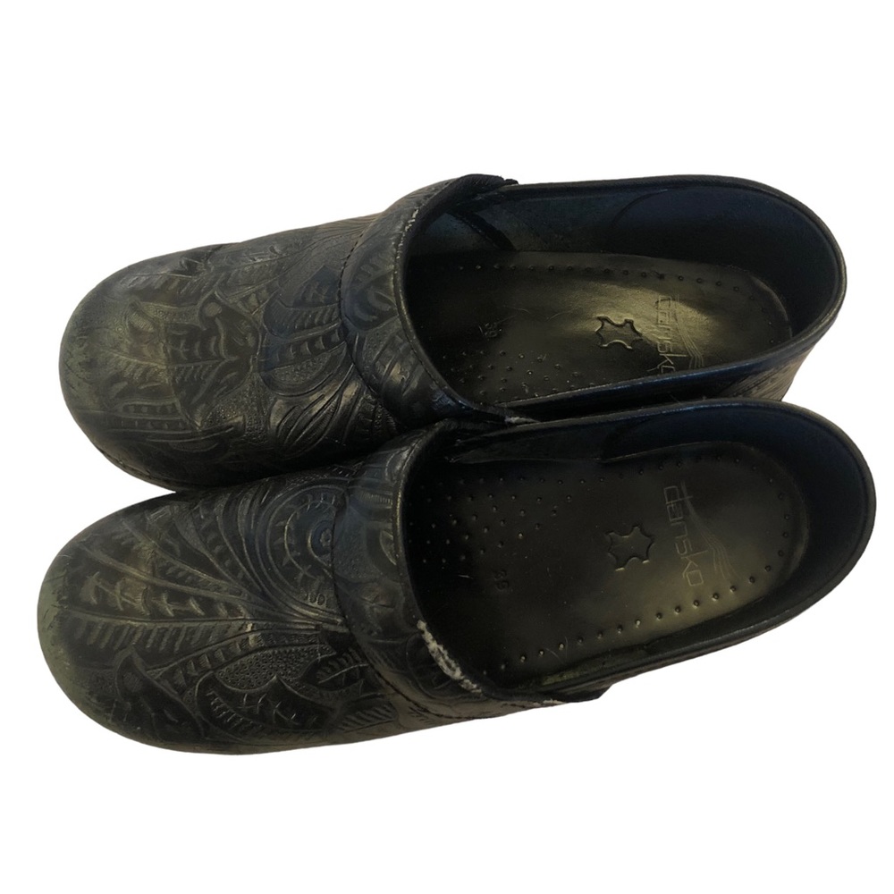 Dansko Black Leather Embossed Shoes size 39 (8.5) - Picture 6 of 10